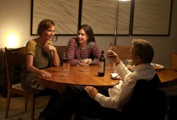 Connie Nielsen, Hailee Steinfeld e Kevin Costner in 3 Days to Kill