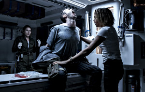 Amy Seimetz, Benjamin Rigby e Carmen Ejogo in Alien Covenant