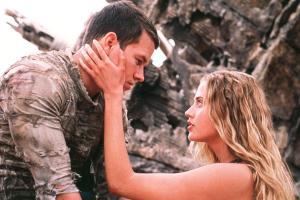 Mark Whalberg e Estella Warren in Planet of the Apes