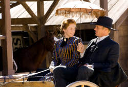 Renée Zellweger e Ed Harris in Appaloosa