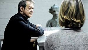 Ennio Fantastichini e Francesca Cuttica con Li Yong in una scena di L'arrivo di Wang