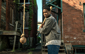 Jovan Adepo in una scena di Barriere