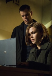 Matt Damon e Julia Stiles in The Bourne Ultimatum