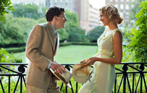 Jesse Eisenberg e Blake Lively in Café Society