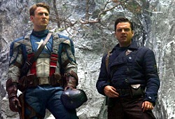 Chris Evans e Sebastian Stan in Captain America - Il primo vendicatore