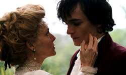 Michelle Pfeiffer e Rupert Friend in Chéri