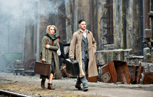 Noomi Rapace e Tom Hardy in Child 44 - Il bambino 44