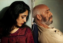 Golshifteh Farahani e Hamid Djavadan in Come pietra paziente