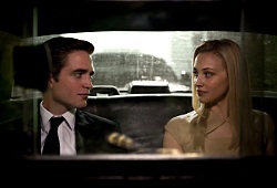 Robert Pattinson e Sarah Gadon in Cosmopolis