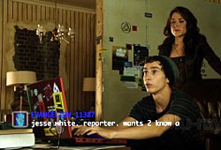 Keir Gilchrist ed Erin Karpluk in Cyber Attack