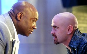 Michael Clarke Duncan e Colin Farrell in Daredevil