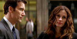 Clive Owen e Julia Roberts in Duplicity