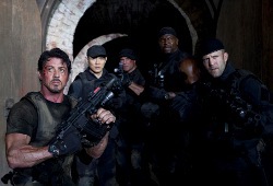 Sylvester Stallone, Jet Li, Randy Couture, Terry Crews e Jason Statham in I mercenari