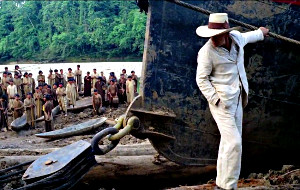 Klaus Kinski in un momento di Fitzcarraldo