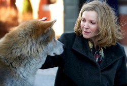 Forest e Joan Allen in Hachiko