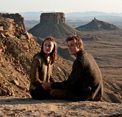 Saoirse Ronan e Jake Abel in The Host