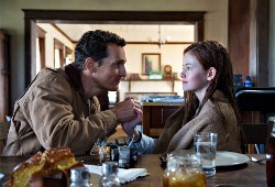 Matthew McConaughey e Mackenzie Foy in Interstellar