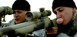 Peter Sarsgaard e Jake Gyllenhaal in Jarhead