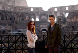 Rachel Bilson e Hayden Christensen in Jumper