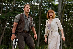 Chris Pratt e Bryce Dallas Howard in Jurassic World