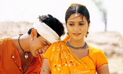 Aamir Khan e Gracy Singh in Lagaan