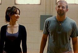 Jennifer Lawrence e Bradley Cooper in Il lato positivo