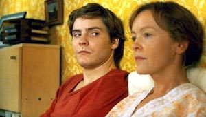 Daniel Brühl e Katrin Sass in Good Bye Lenin!