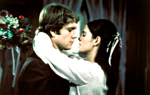 Ryan O'Neal e Ali MacGraw in una scena di Love Story