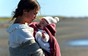 Alicia Vikander in La luce sugli oceani