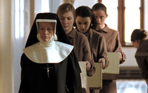 Geraldine McEwan, Dorothy Duffy, Nora-Jane Noone e Anne-Marie Duff in Magdalene