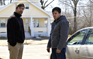 Kyle Chandler e Casey Affleck in Manchester by the Sea