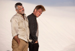 George Clooney e Ewan McGregor in L'uomo che fissa le capre