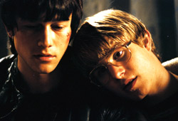 Joseph Gordon-Levitt e Brady Corbet in Mysterious Skin