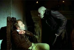 Bruno Ganz e Klaus Kinski in una scena di Nosferatu - Il principe della notte