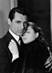 Cary Grant e Ingrid Bergman in Notorious - L'amante perduta