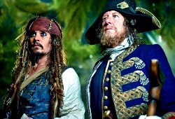 Johnny Depp e Geoffrey Rush in Pirati dei Caraibi - Oltre i confini del mare