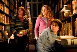 Rupert Grint, Emma Watson e Daniel Radcliffe in Harry Potter e il Calice di Fuoco