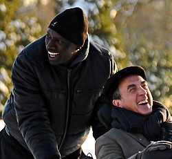 Omar Sy e François Cluzet in Quasi amici