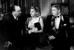 Alfred Hitchcock con Joan Fontaine e Laurence Olivier sul set di Rebecca, la prima moglie