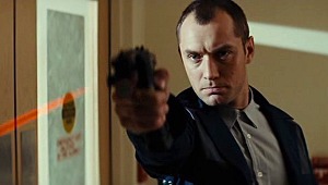 Jude Law in Repo Men