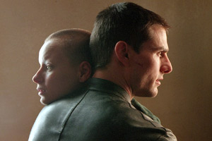 Samantha Morton e Tom Cruise in Minority Report