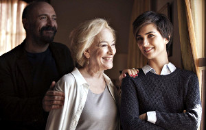 Halit Ergenc, Cigdem Onat e Tuba Buyukustun in Rosso Istanbul