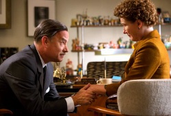 Tom Hanks ed Emma Thompson in Saving Mr. Banks