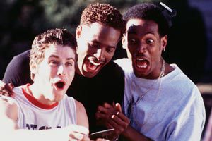 Jon Abrahams, Shawn Wayans e Marlon Wayans in Scary Movie