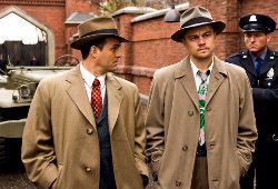 Mark Ruffalo e Leonardo DiCaprio in Shutter Island