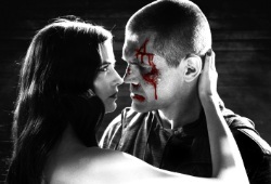 Eva Green e Josh Brolin in Sin City - Una donna per cui uccidere