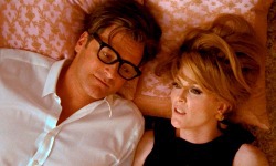 Colin Firth e Julianne Moore in A Single Man