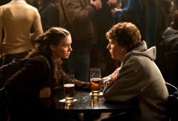 Rooney Mara e Jesse Eisenberg