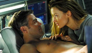 George Clooney e Natascha McElhone in Solaris
