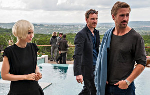 Natalie Portman, Michael Fassbender e Ryan Gosling in Song to Song